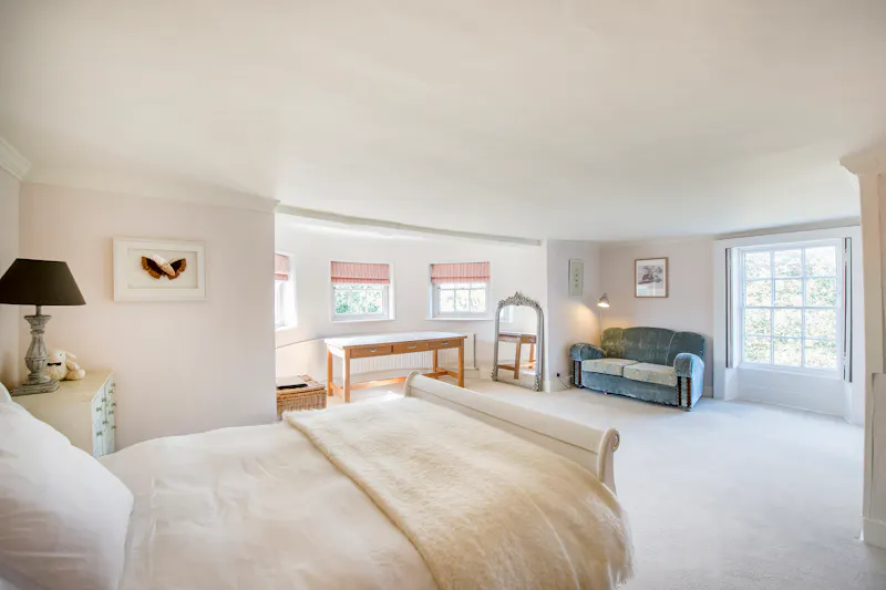 Bedroom at Classic Georgian in Richmond, A899 (photo 29)