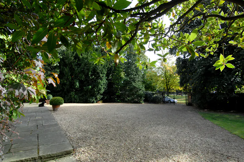 Classic Georgian in Richmond, A899 (photo 46)