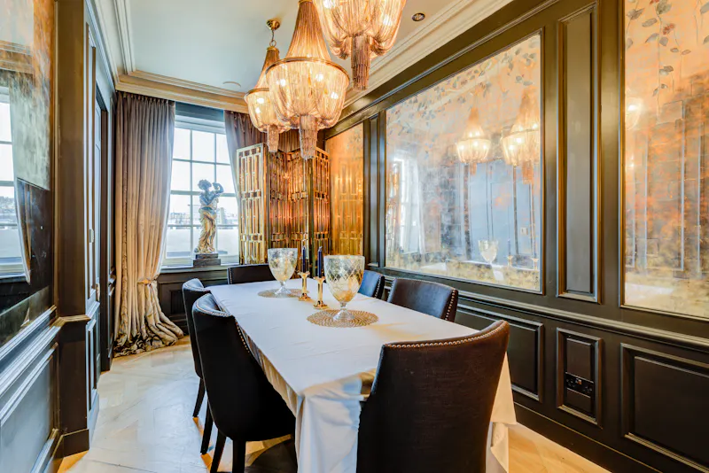 Dining room at Luxurious Islington apartment, F213 (photo 27)