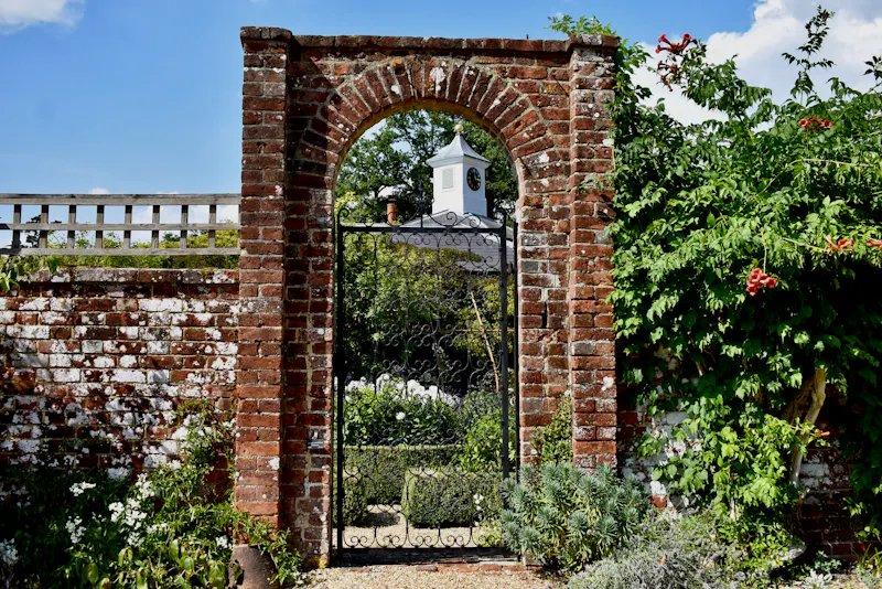 South Downs Regency house, A1160 (photo 32)