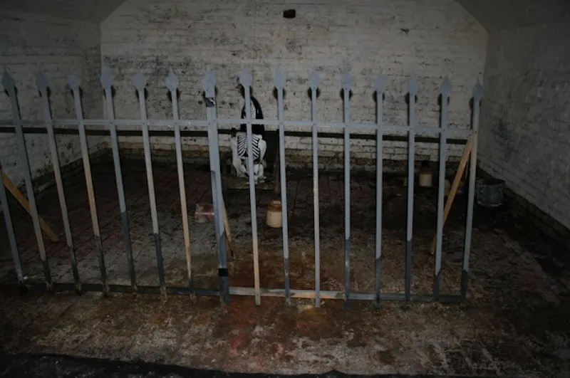 South Downs Regency house, A1160 (photo 11)