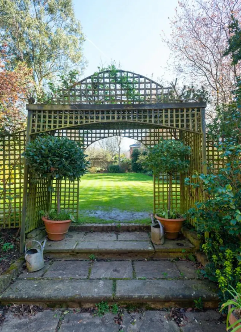 Terrace/Patio at Lovely Ealing family house, B1423 (photo 44)