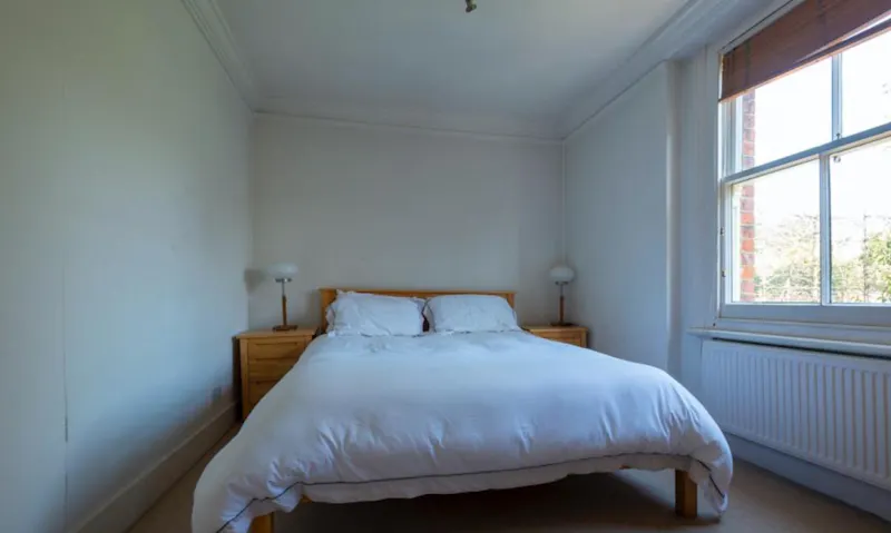 Lovely Ealing family house, B1423 (photo 23)