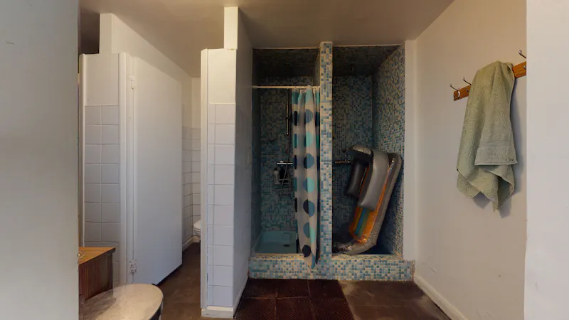 Shower at Retro Streatham home, D1221 (photo 53)