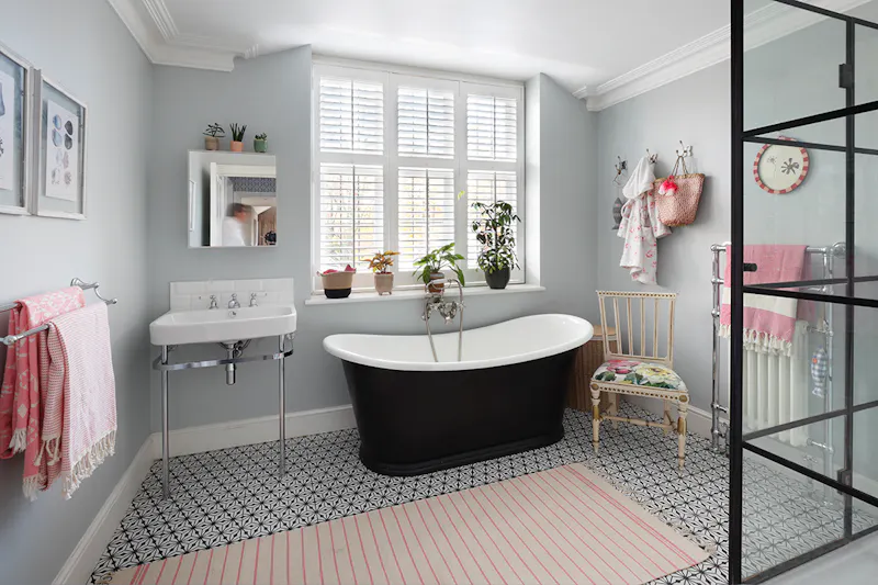 Bathroom at Smart Wandsworth house, D2220 (photo 22)