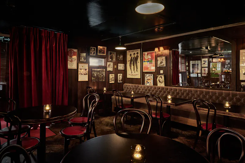 Covent Garden restaurant , R867 (photo 6)