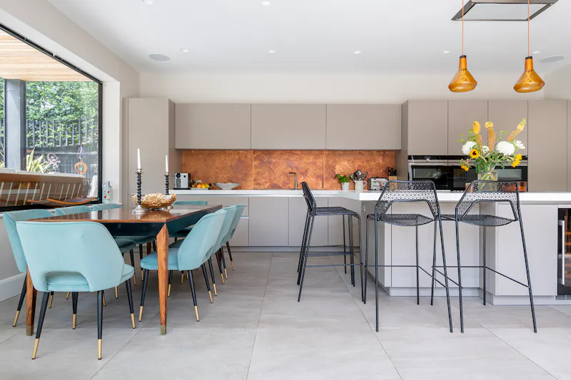 Open plan at Surbiton Pool House, D2337 (photo 12)