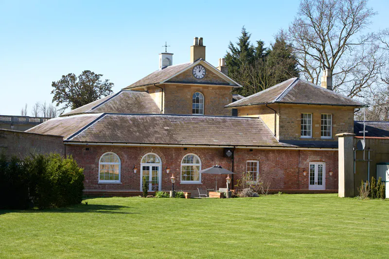 Garden at Tyringham stable house, A1603 (photo 24)