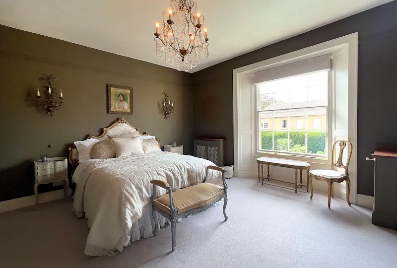 Bedroom at Somerset period home, D2704 (photo 8)