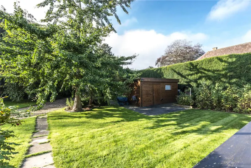 Somerset period home, D2704 (photo 13)