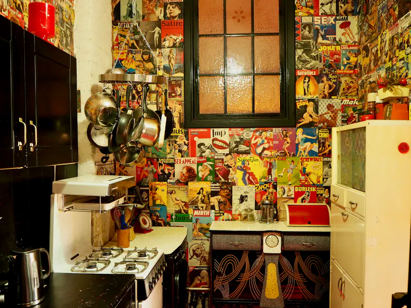 Kitchen at Haggerston North studio, N539 (photo 27)