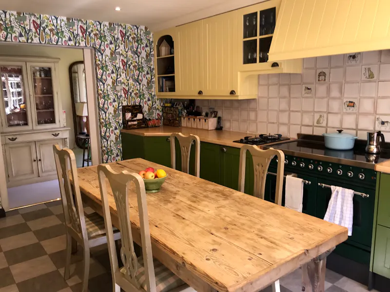 Tiled at Country house Itchen Stoke, C923 (photo 9)