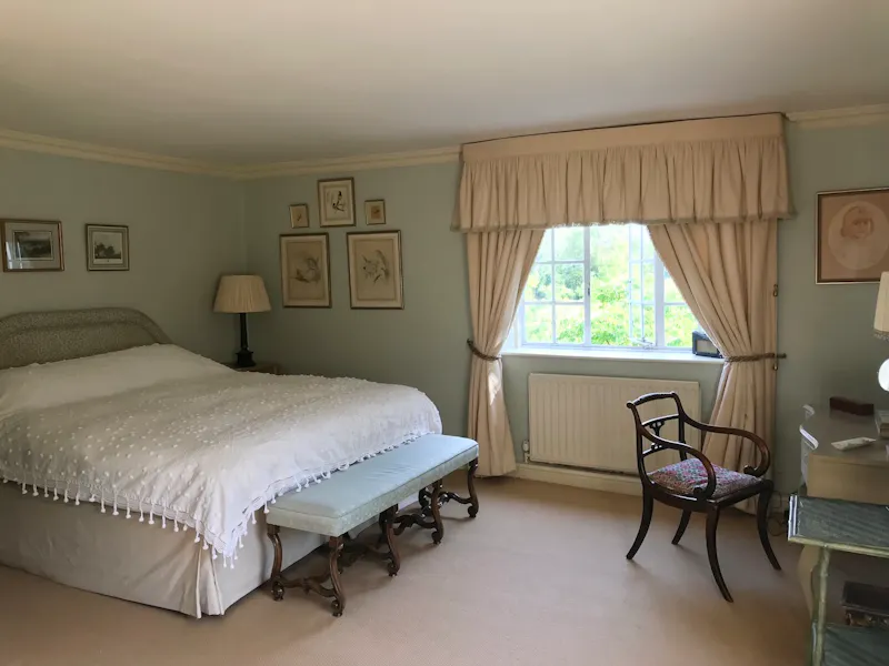 Bedroom at Country house Itchen Stoke, C923 (photo 14)