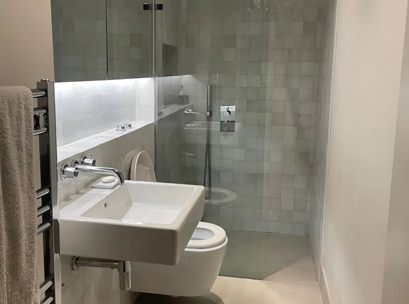 Bathroom at Tufnell Park terraced home, D2698 (photo 16)