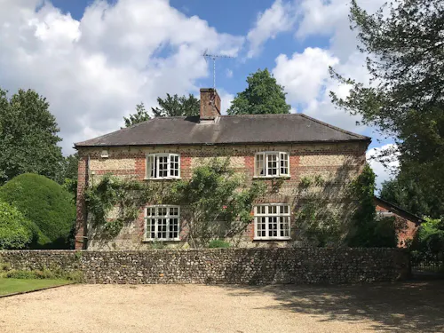 Country house Itchen Stoke, C923