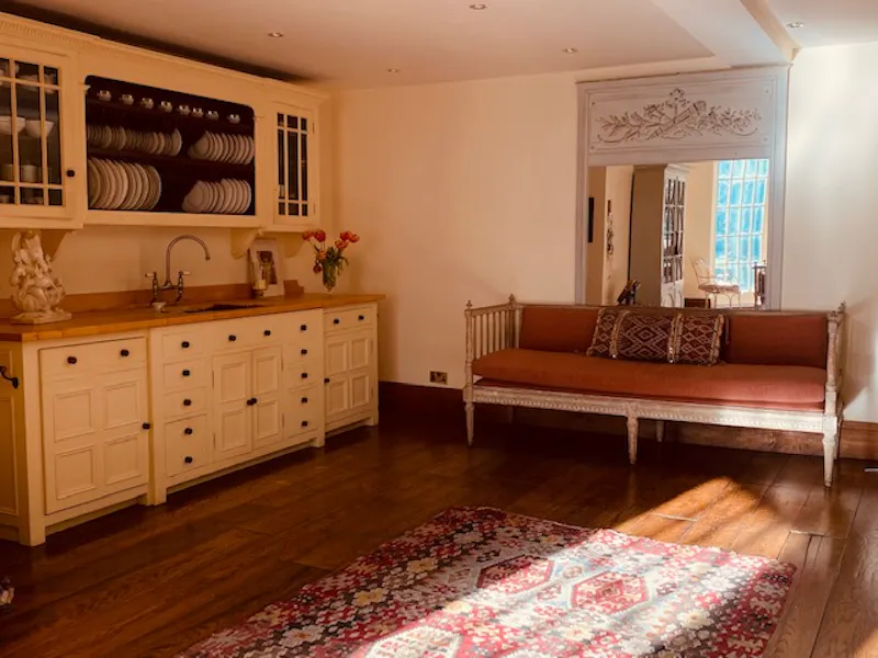Traditional Richmond house, A967 (photo 6)