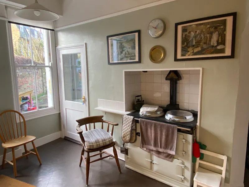 Detached Eltham house, E313 (photo 9)
