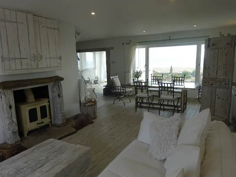 Living Room at Film location C879 in East Sussex (photo 3)