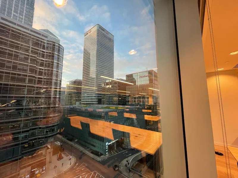 Canary Wharf workspace, T175 (photo 13)