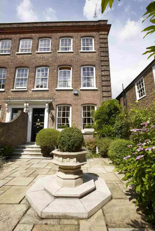 Southgate Georgian house, A1235