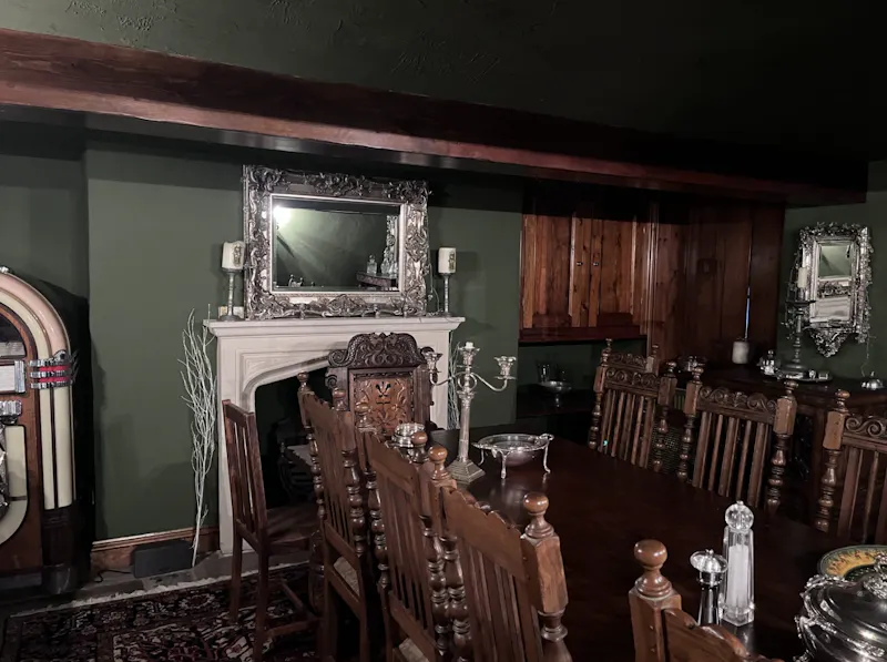 Dining room at Southgate Georgian house, A1235 (photo 12)