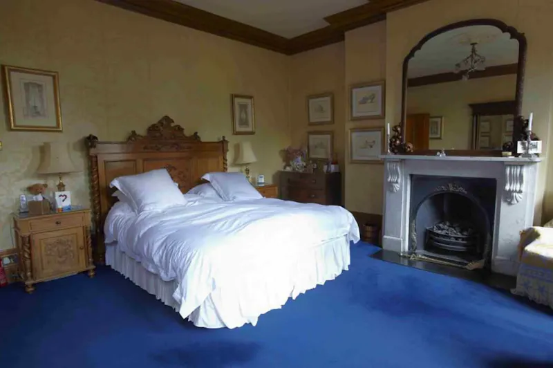 Bedroom at Southgate Georgian house, A1235 (photo 19)