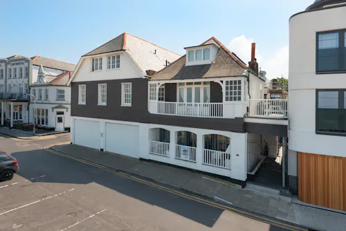 Whitstable beach apartment, C937