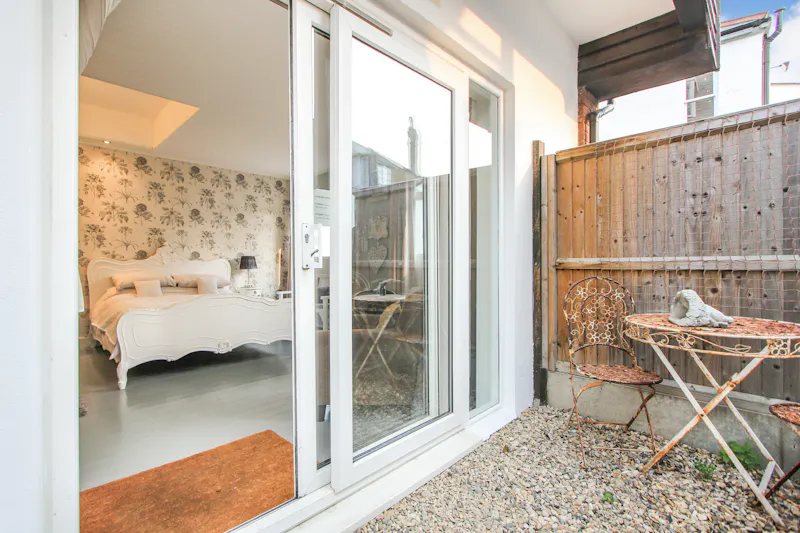 Whitstable beach apartment, C937 (photo 19)