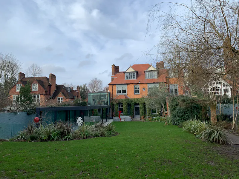 Garden at Highgate pool house, B767 (photo 28)
