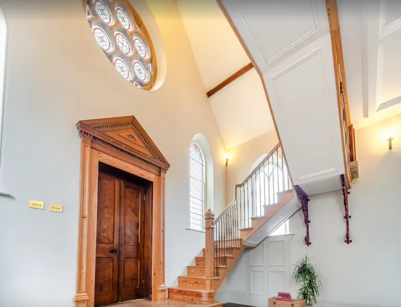 Glass at Leeming converted church, B2015 (photo 20)