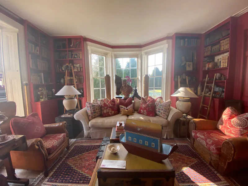 Library at Ashington country house, A1206 (photo 25)