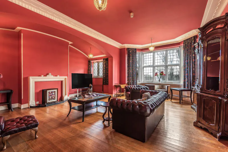 Living Room at Vacant Huddersfield mansion , B2016 (photo 5)
