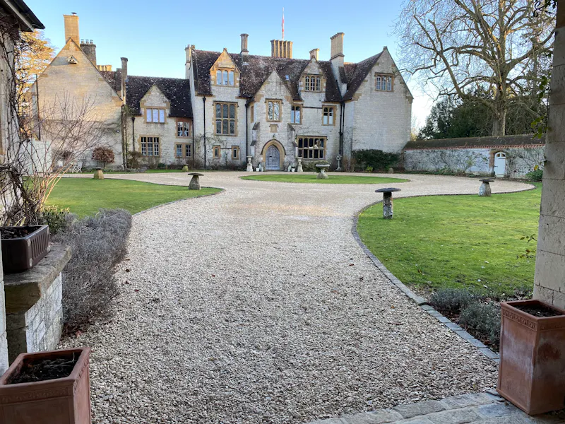 Driveway at Taunton Manor House, H1019 (photo 86)