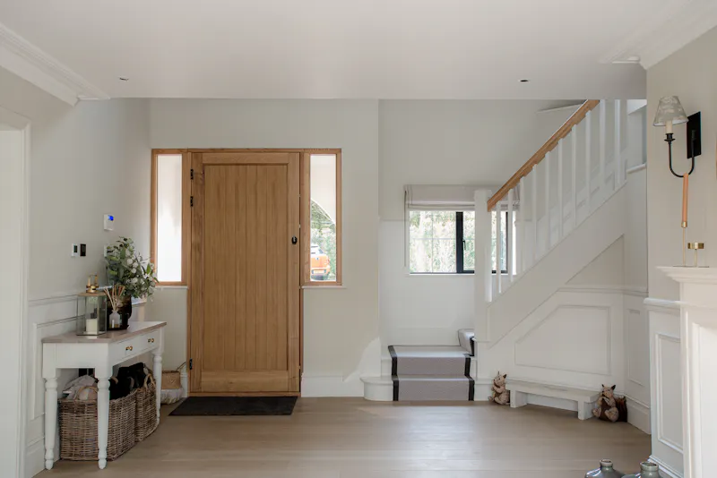 Entrance hall at Horsley family house,  D2713 (photo 2)