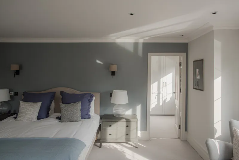 Bedroom at Horsley family house,  D2713 (photo 23)