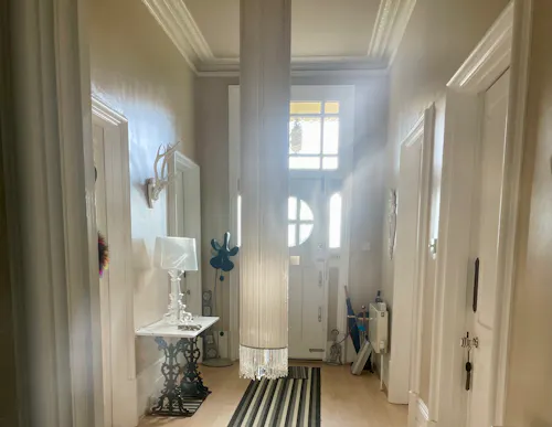 Contemporary Ealing house, B1296