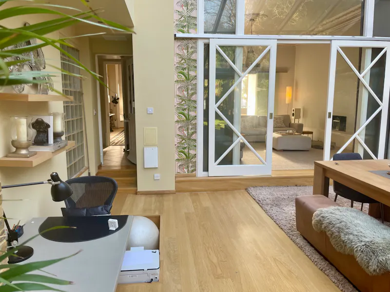 Contemporary Ealing house, B1296 (photo 7)