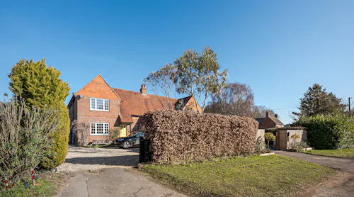 Henley-on-Thames family home, D2714
