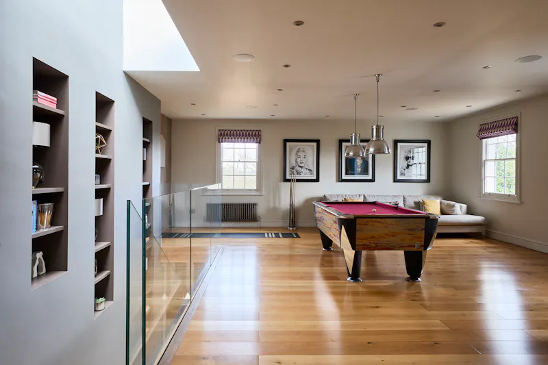 Games room at Theydon Bois large house,  B2017 (photo 10)