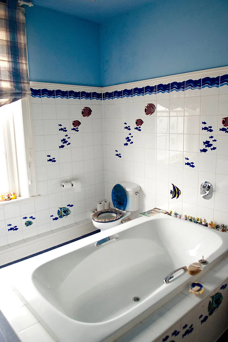 Bathroom at Chelmsford Manor House, A1609 (photo 23)