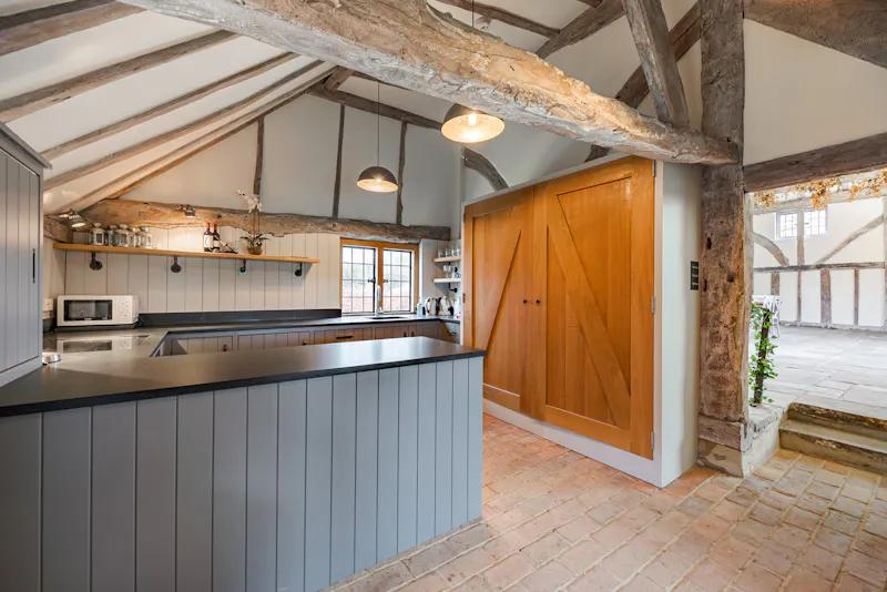 Beams at Dunsfold renovated farmhouse , C938 (photo 28)