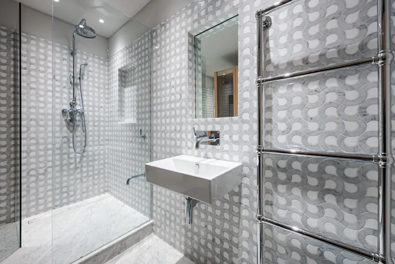 Bathroom at Dunsfold renovated farmhouse , C938 (photo 36)