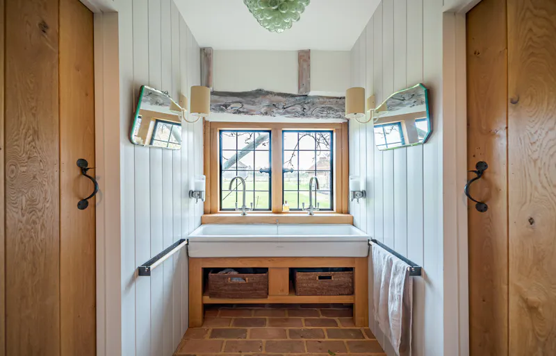 Dunsfold renovated farmhouse , C938 (photo 43)
