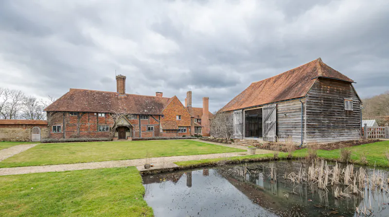 Pond at Dunsfold renovated farmhouse , C938 (photo 53)