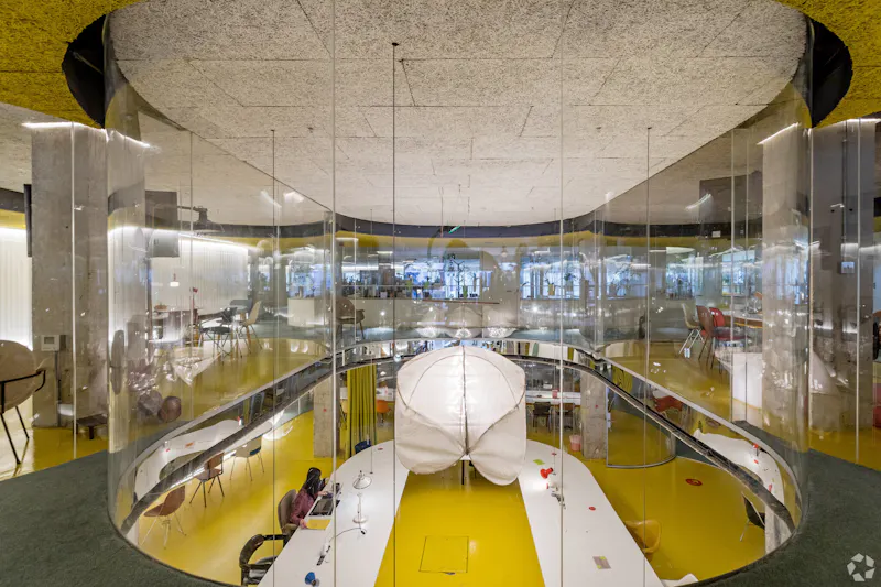 Space Age Spitalfields Office, T178 (photo 20)