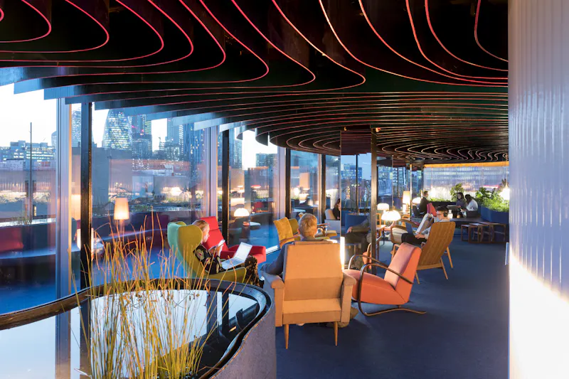 Space Age Spitalfields Office, T178 (photo 25)