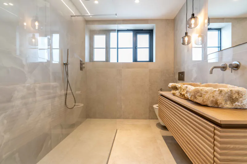 Shower at South Coast Miami Retreat, D2722 (photo 17)