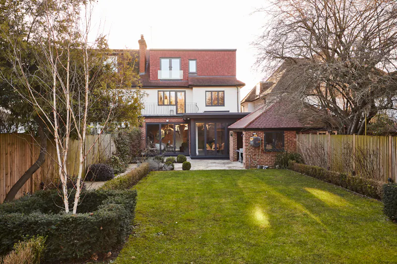 Garden at Quirky rustic Hampstead home, E522 (photo 34)