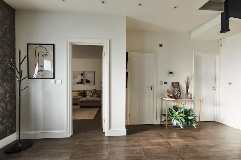 Quirky rustic Hampstead home, E522 (photo 4)