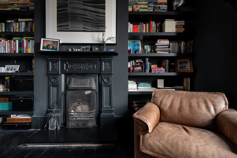 Dark & modern Walthamstow home, E519 (photo 5)